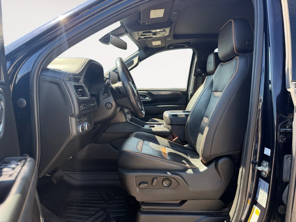 Certified 2021 GMC Yukon AT4 w/ Rear Media and Nav Package AWD/4WD image 9