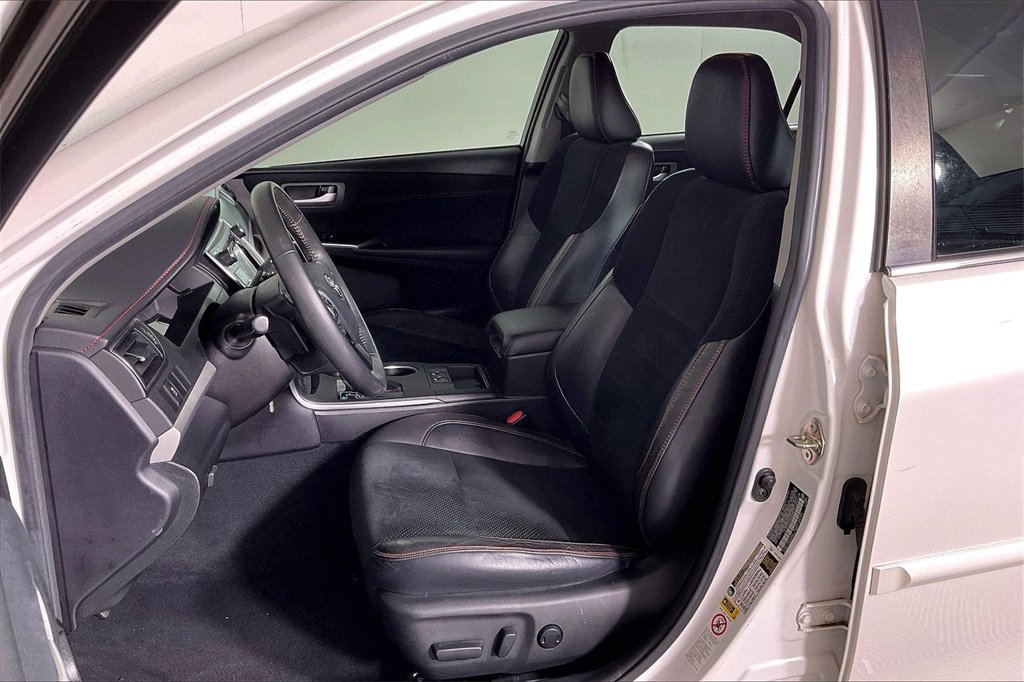 Used 2017 Toyota Camry XSE image 23