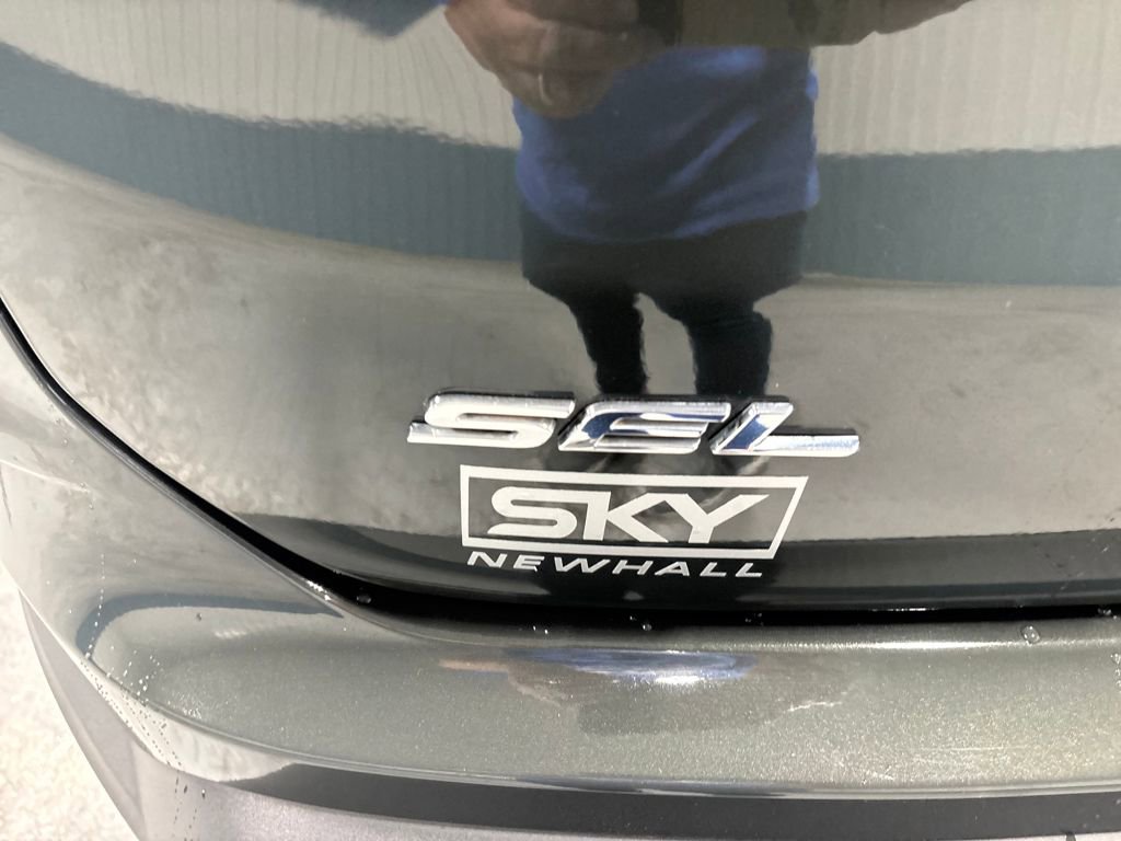 Used 2022 Ford Edge SEL w/ Convenience Package image 37