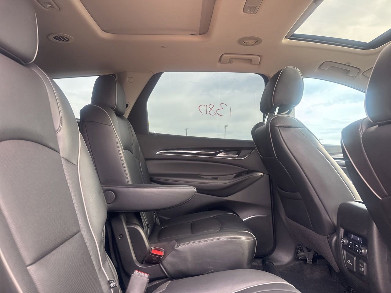 Used 2020 Buick Enclave Avenir w/ Avenir Technology Package FWD image 32