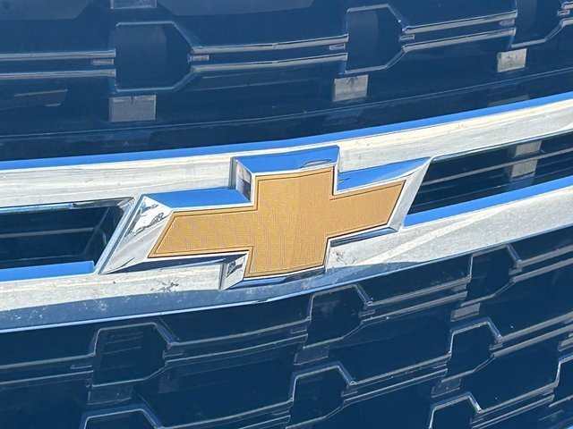 Used 2022 Chevrolet Suburban 4WD image 9