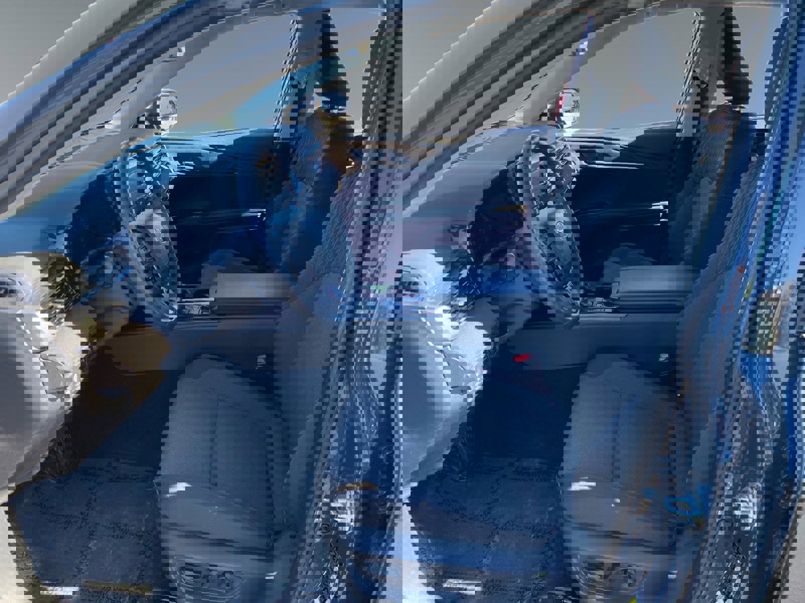 Used 2025 Toyota Camry LE w/ Convenience Package image 9