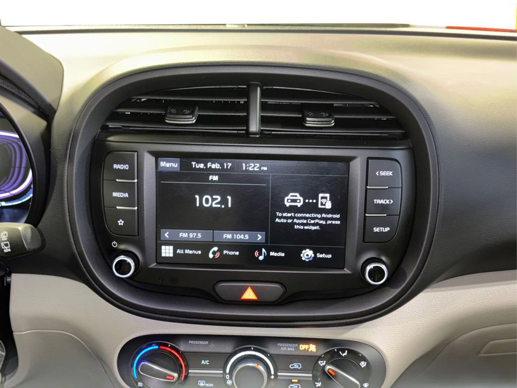Used 2025 Kia Soul LX w/ LX Technology Package image 20