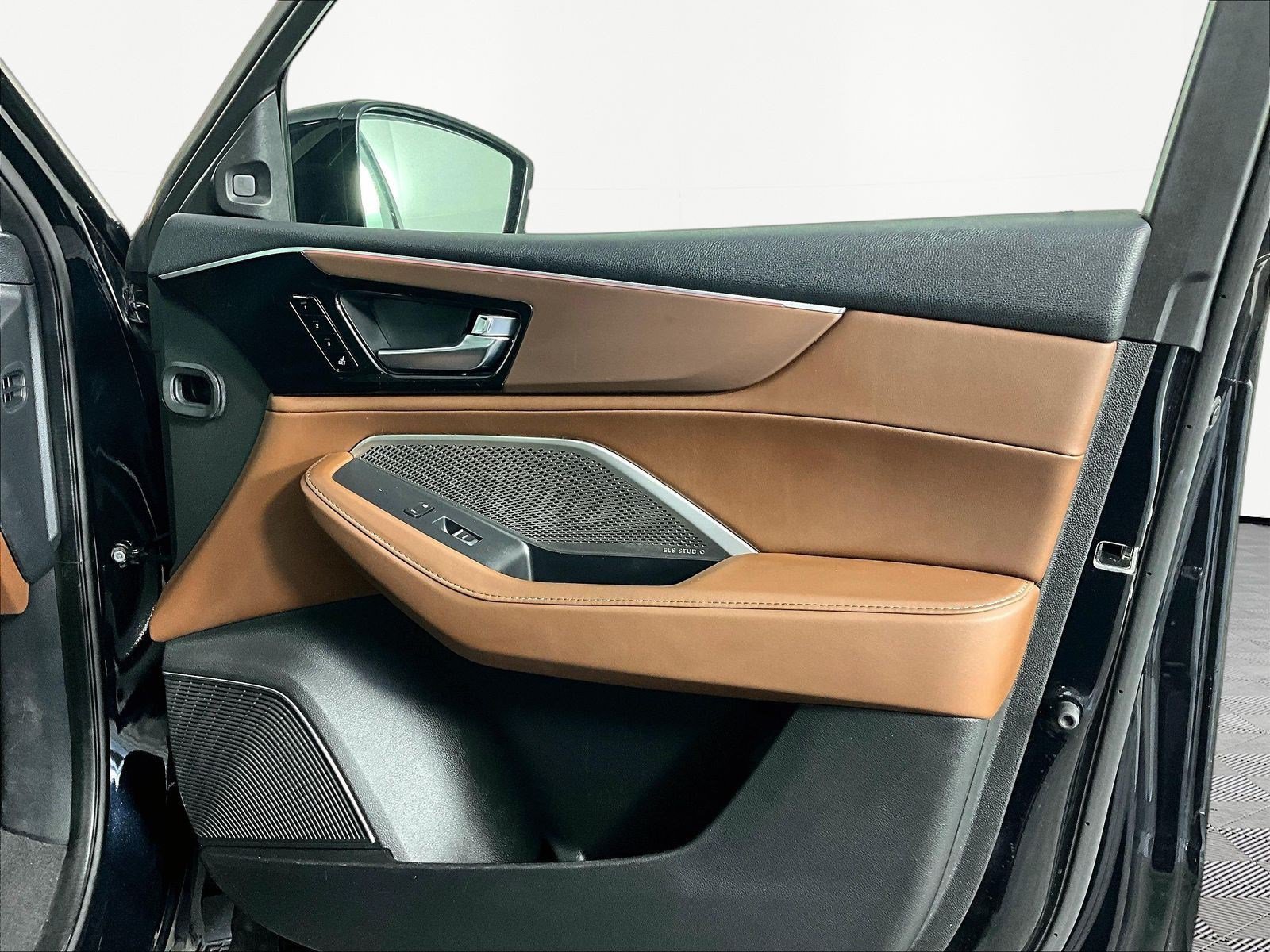 Certified 2023 Acura MDX FWD w/ Technology Package image 29