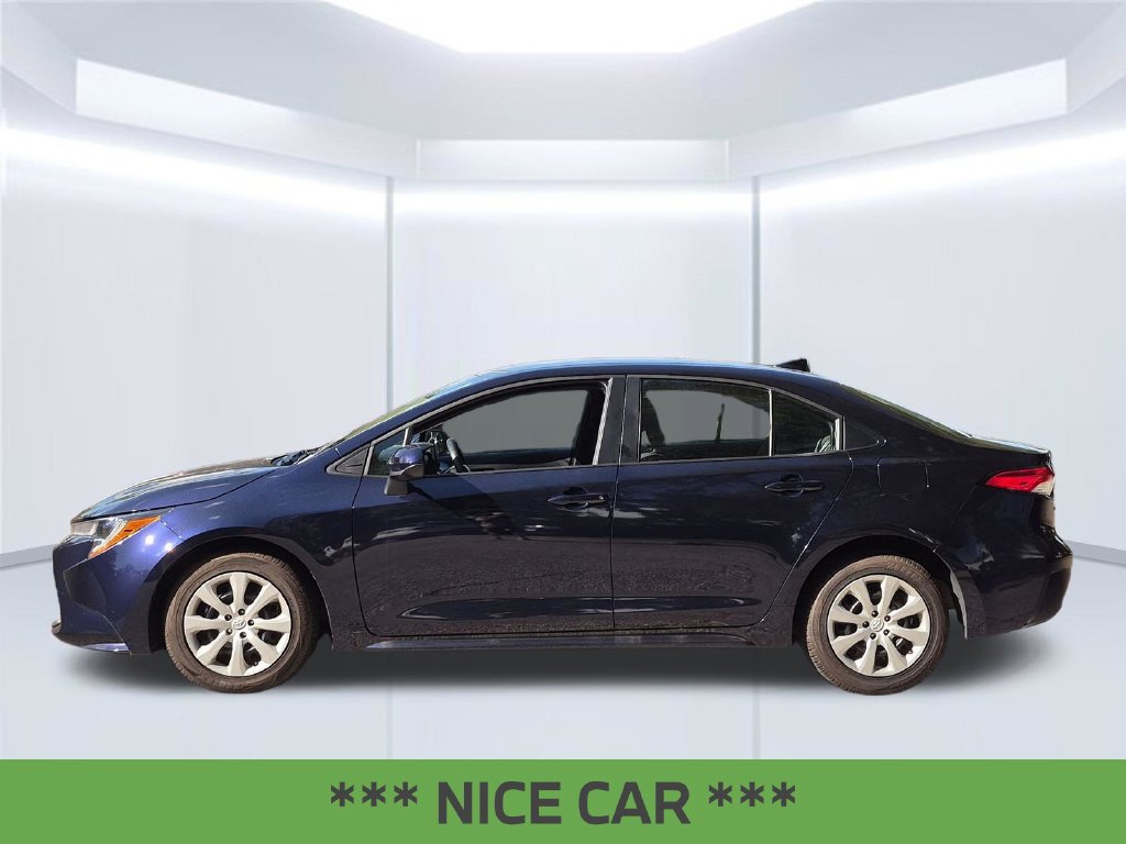 Used 2025 Toyota Corolla LE FWD image 2