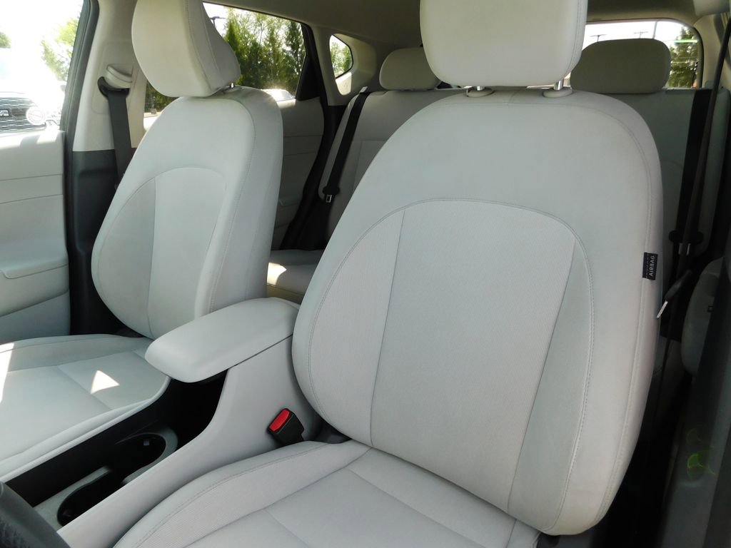 Used 2025 Hyundai Kona SEL FWD image 15