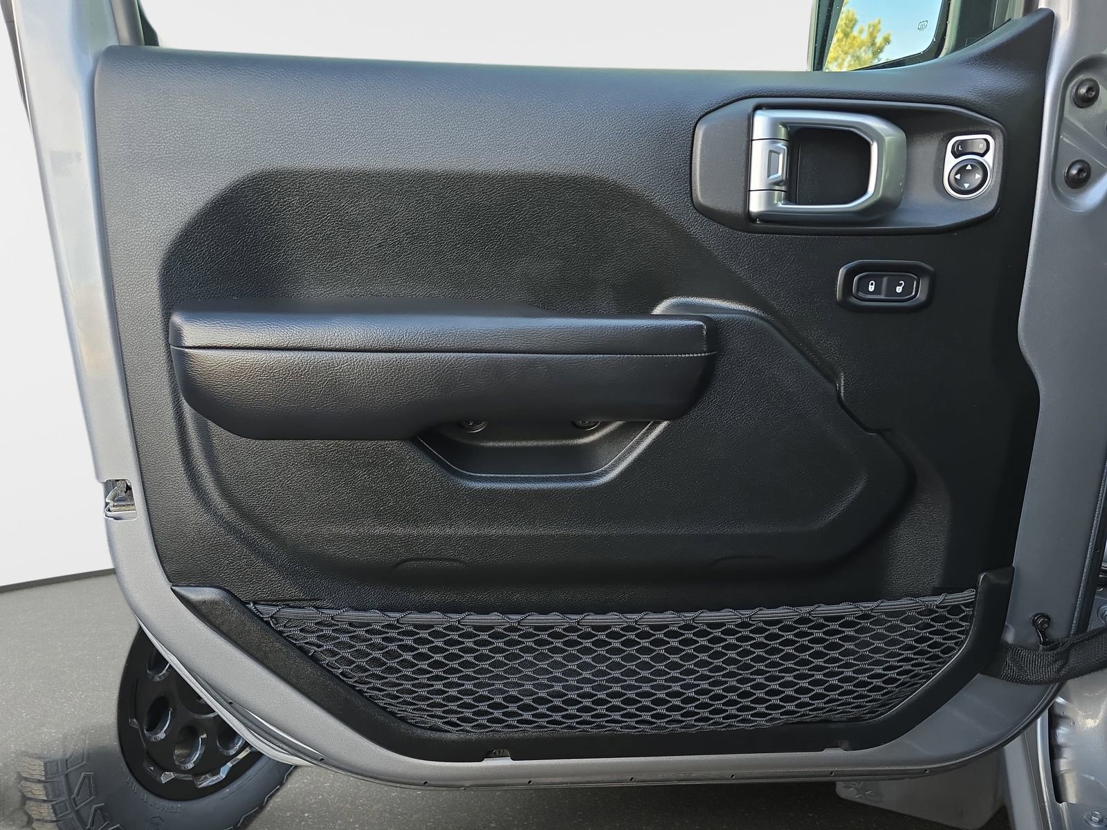 Used 2020 Jeep Gladiator Sport w/ Quick Order Package 24S image 27