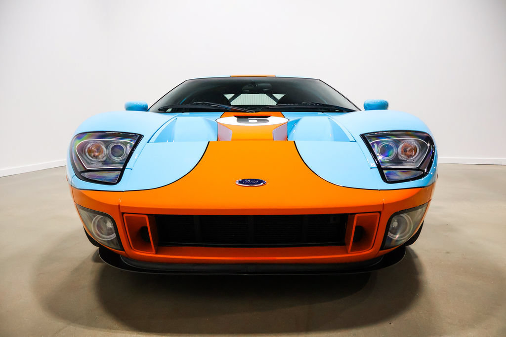 Used 2006 Ford GT RWD image 17