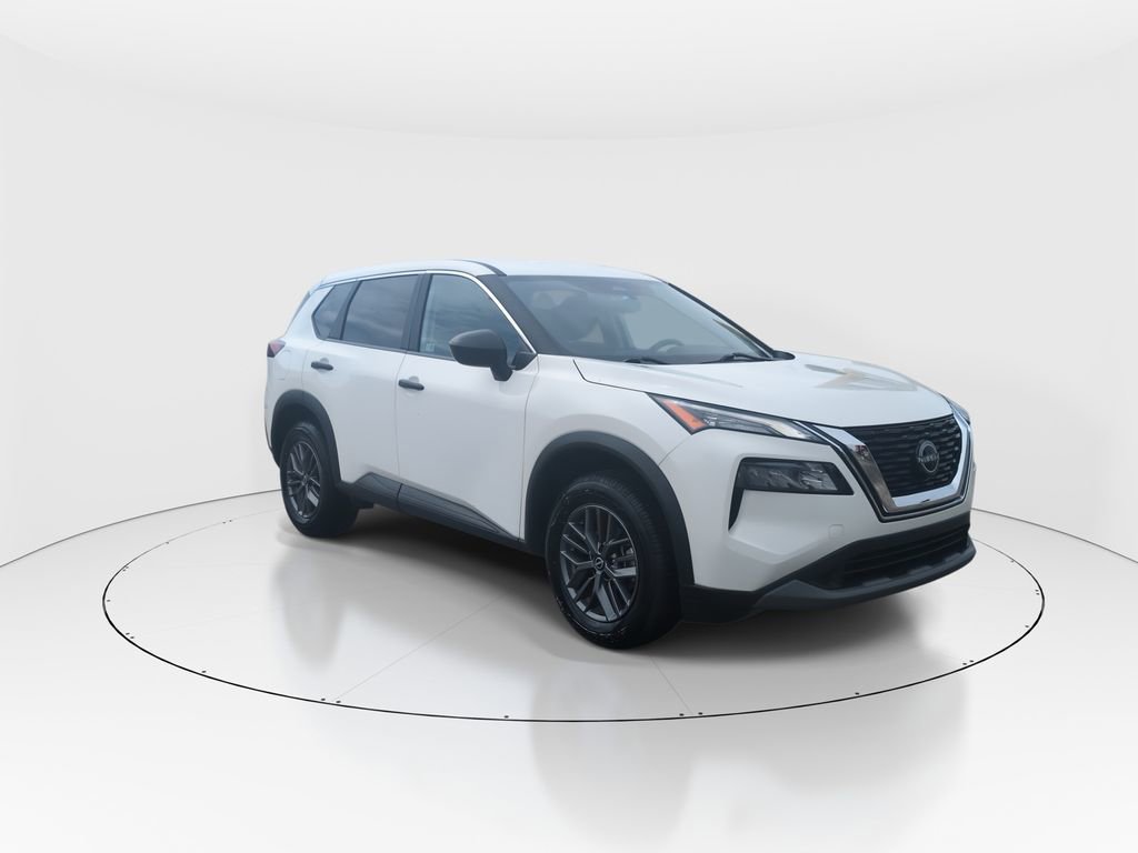 Used 2023 Nissan Rogue S FWD image 2