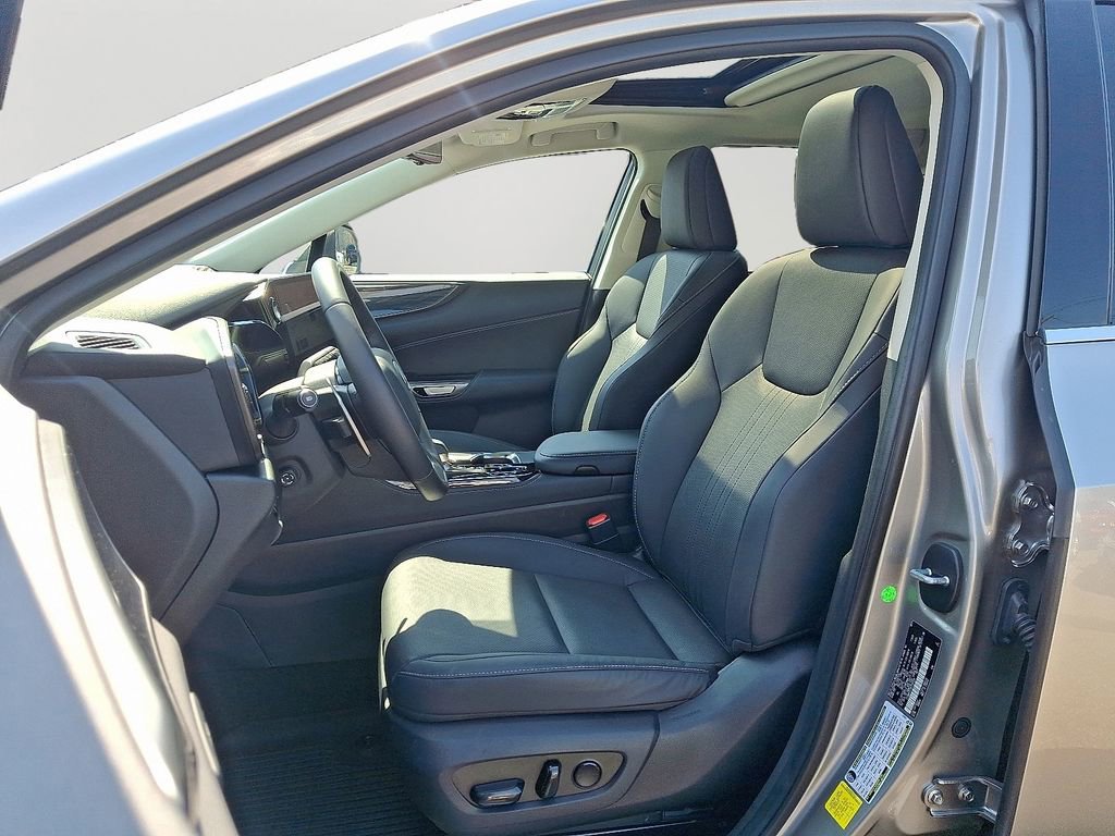 Used 2024 Lexus NX 350 AWD w/ Vision Package image 8