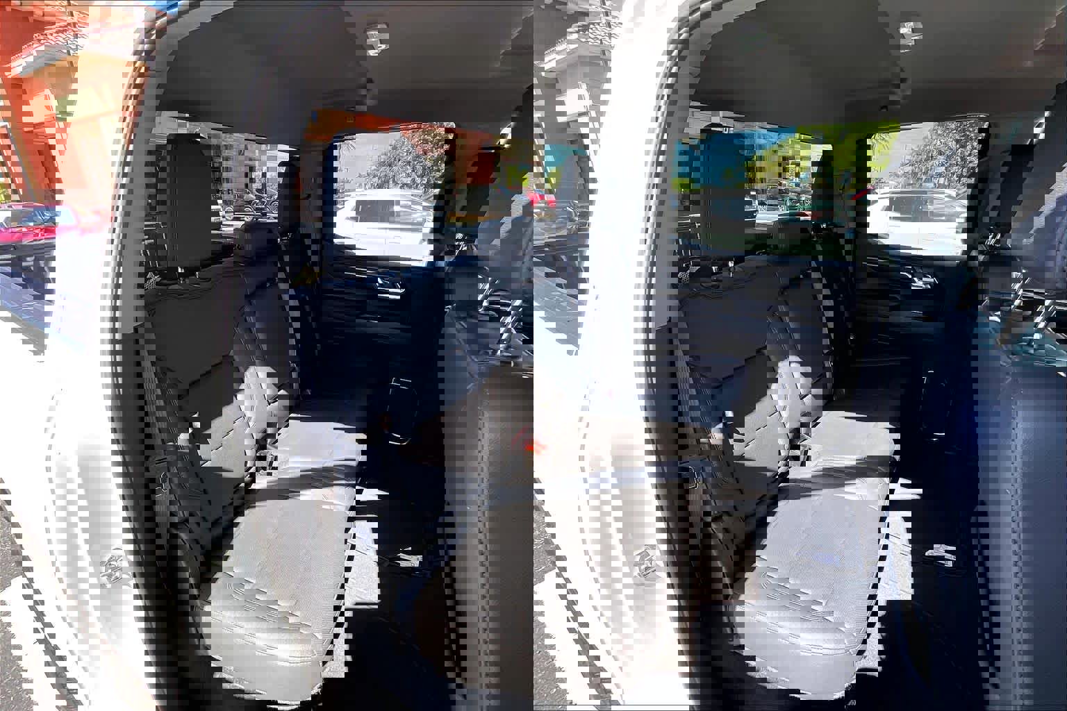 Certified 2025 GMC Sierra 1500 SLT RWD image 26