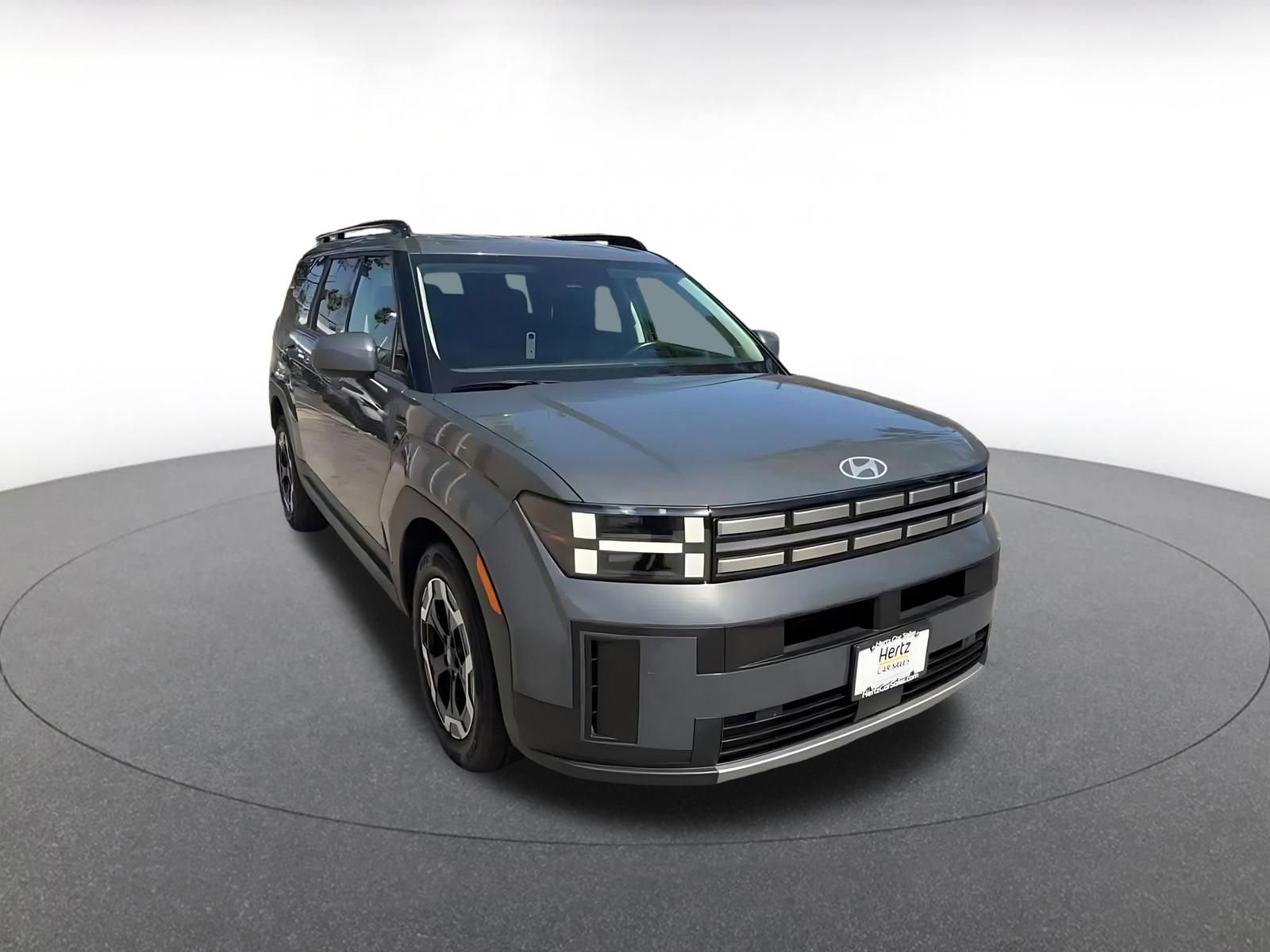 Used 2025 Hyundai Santa Fe SEL image 3