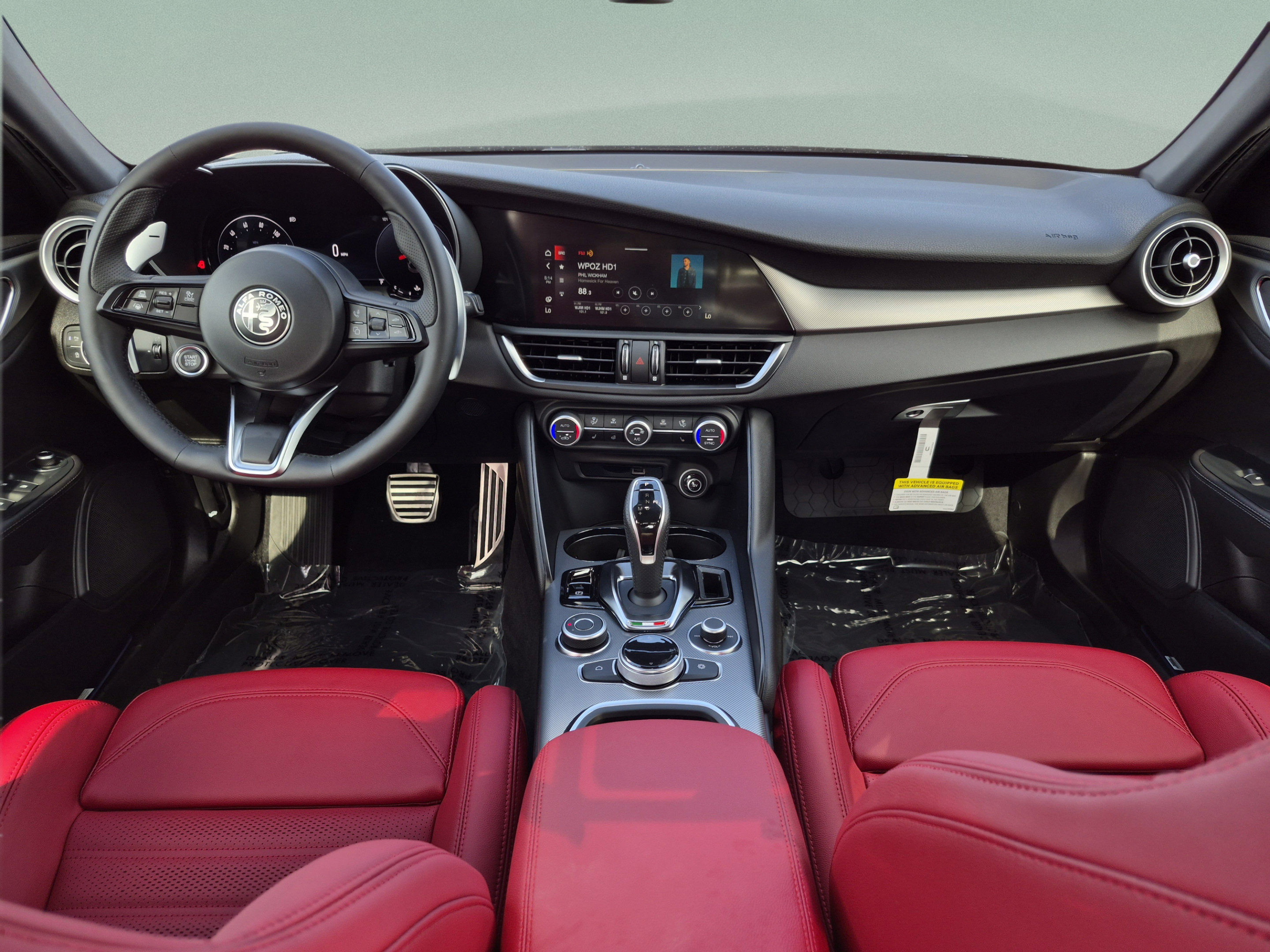 New 2026 Alfa Romeo Giulia w/ Driving Assist Package RWD image 38