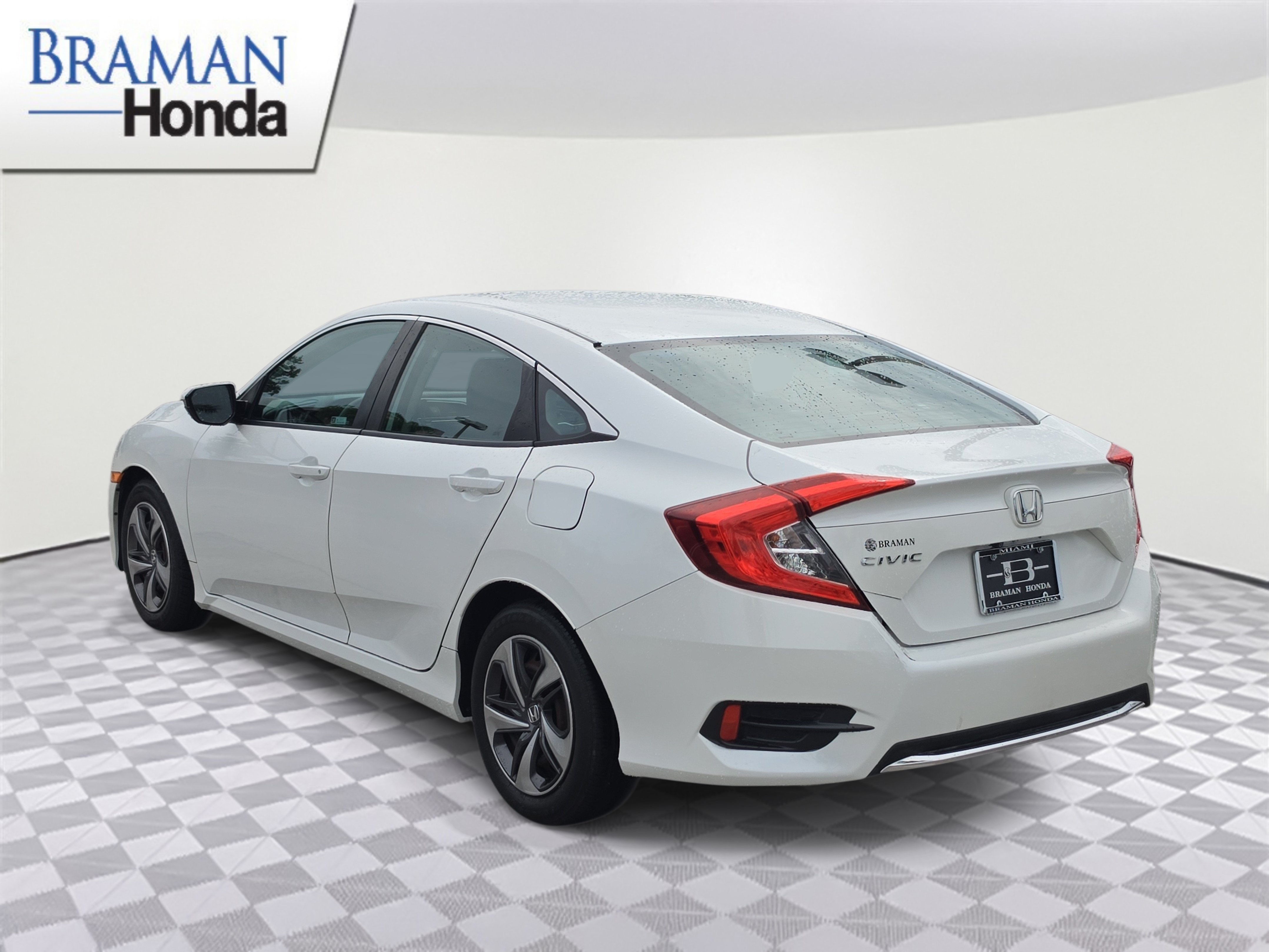 Used 2020 Honda Civic LX image 4