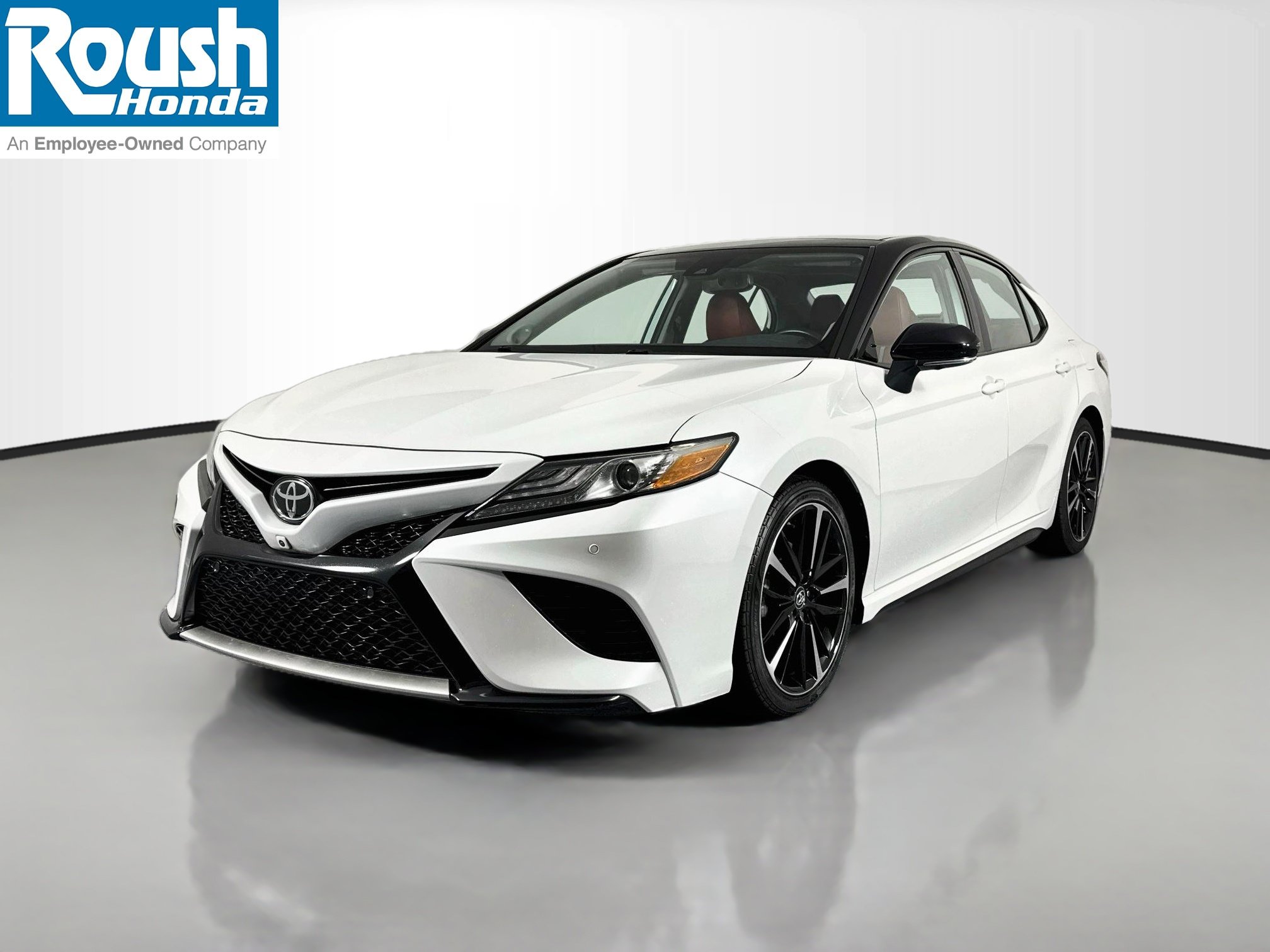 Used 2019 Toyota Camry XSE w/ Driver Assist Package FWD image 1