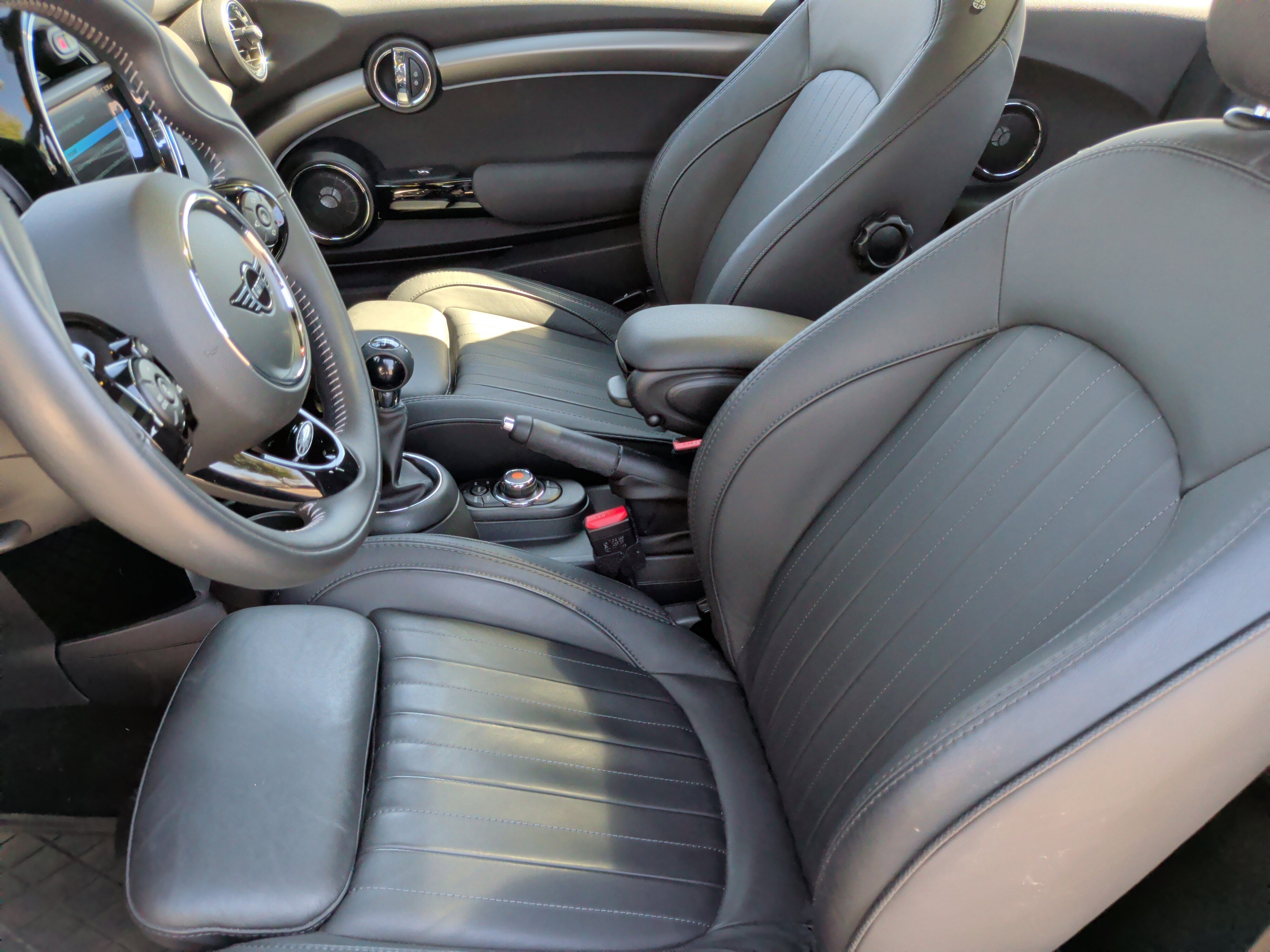 Used 2021 MINI Cooper S w/ Driver Assistance Package image 20