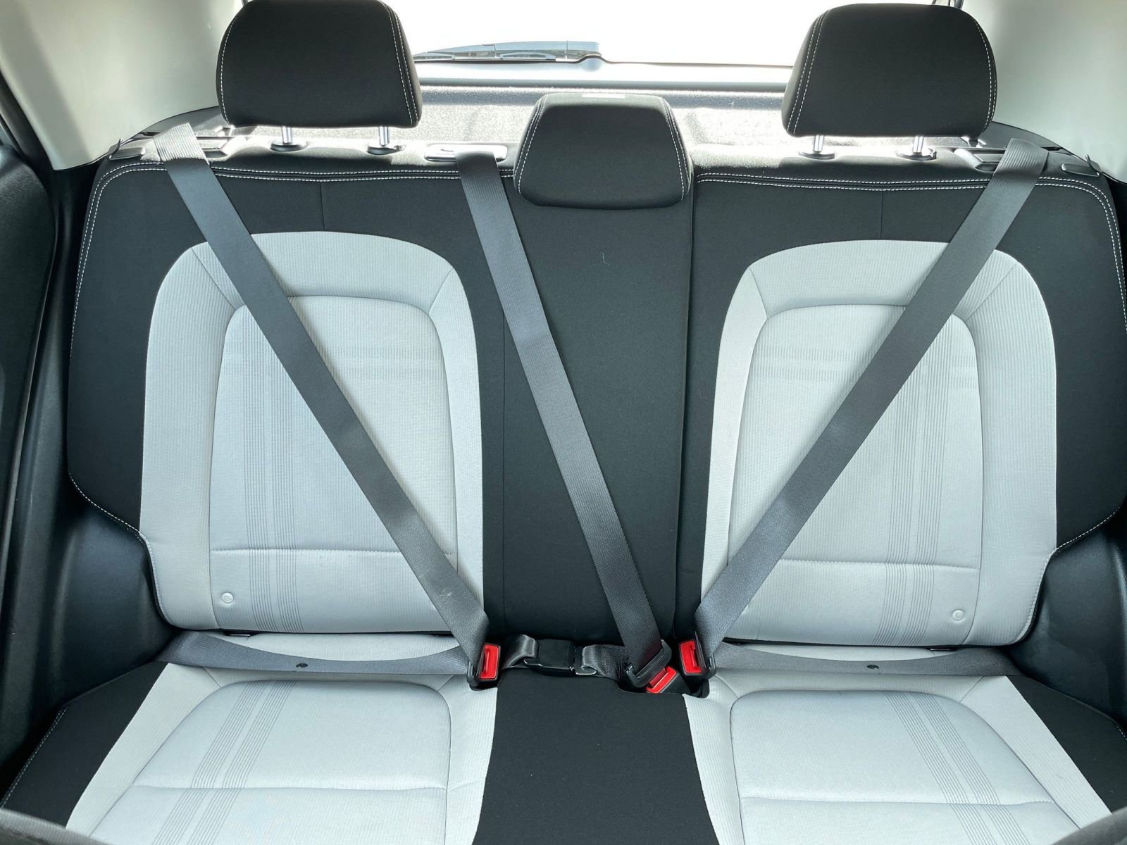 Used 2025 Hyundai Venue SEL image 39