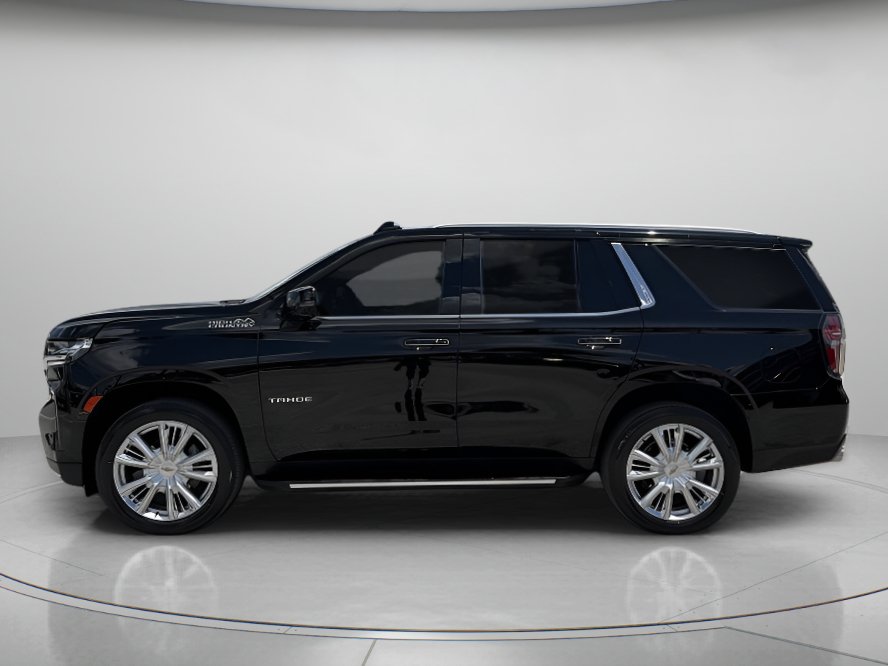 Used 2024 Chevrolet Tahoe High Country RWD image 5