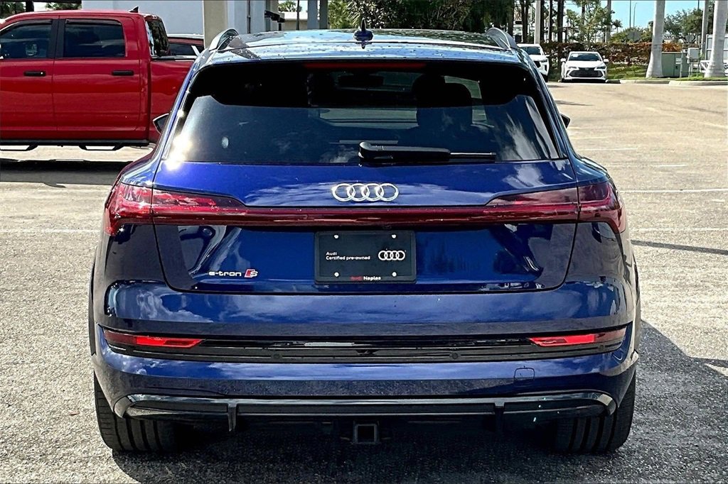 Certified 2023 Audi e-tron S Premium Plus w/ Black Optic Package image 6