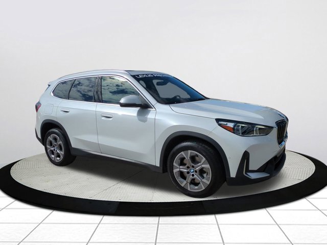 Used 2023 BMW X1 xDrive28i w/ Premium Package image 1