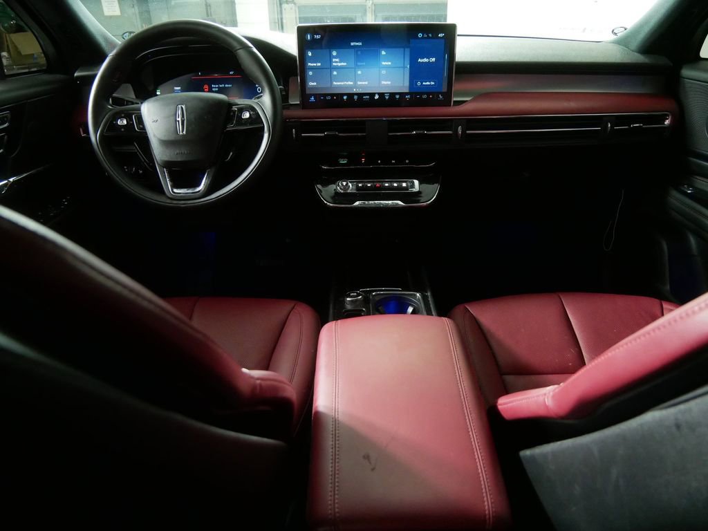 Used 2025 Lincoln Corsair Grand Touring w/ Equipment Group 301A image 19