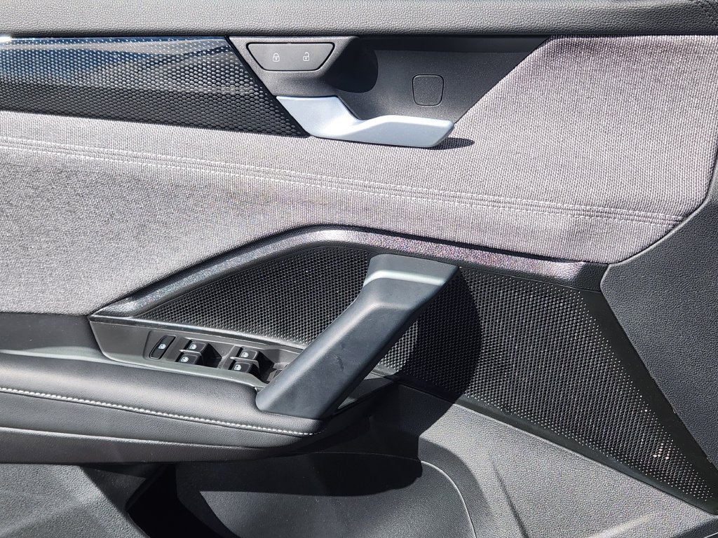 New 2026 Volkswagen Tiguan S AWD/4WD image 13