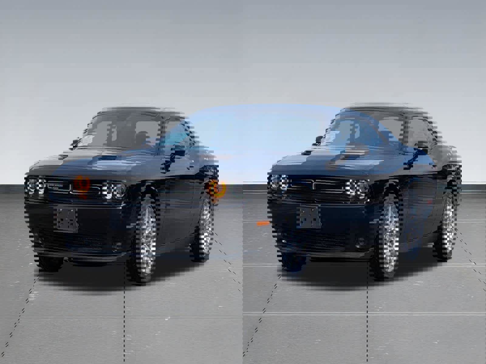 Used 2023 Dodge Challenger SXT w/ Plus Package image 9