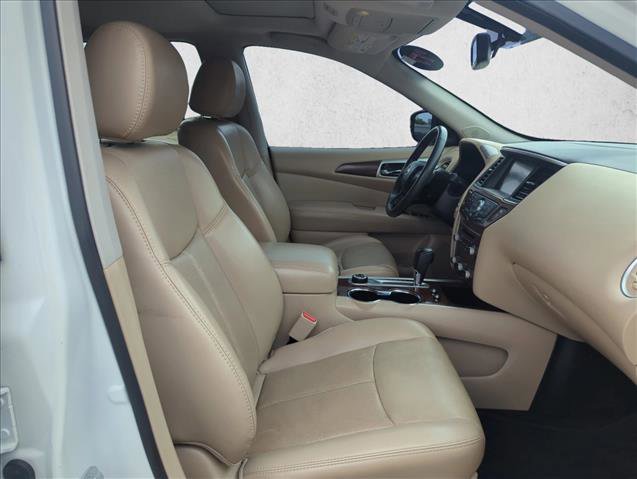 Used 2017 Nissan Pathfinder Platinum AWD/4WD image 23