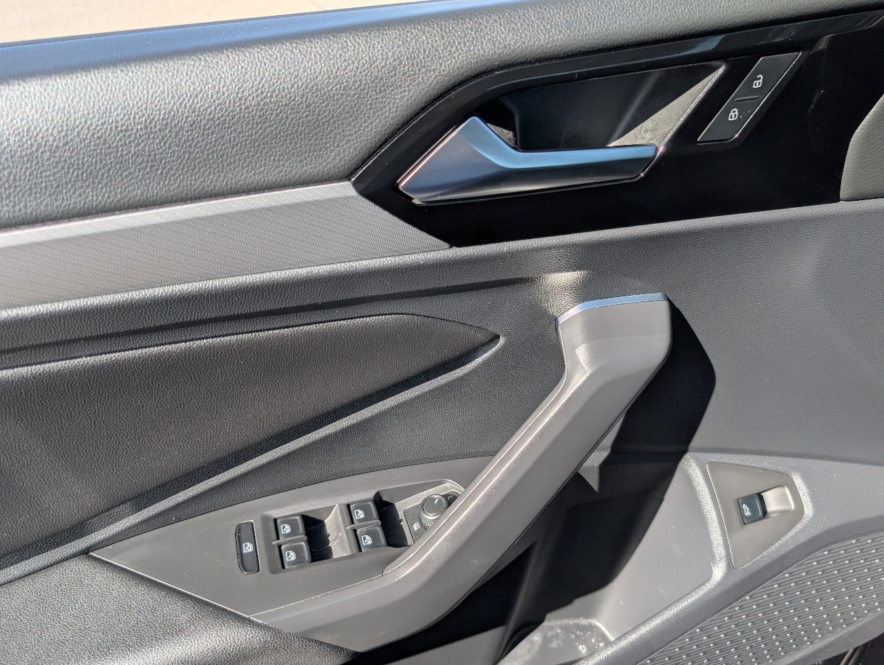 Used 2019 Volkswagen Jetta R-Line image 14