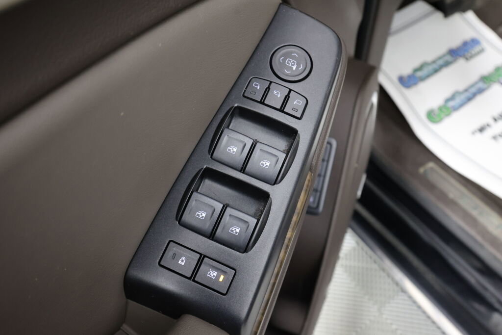 Used 2019 GMC Yukon Denali image 33
