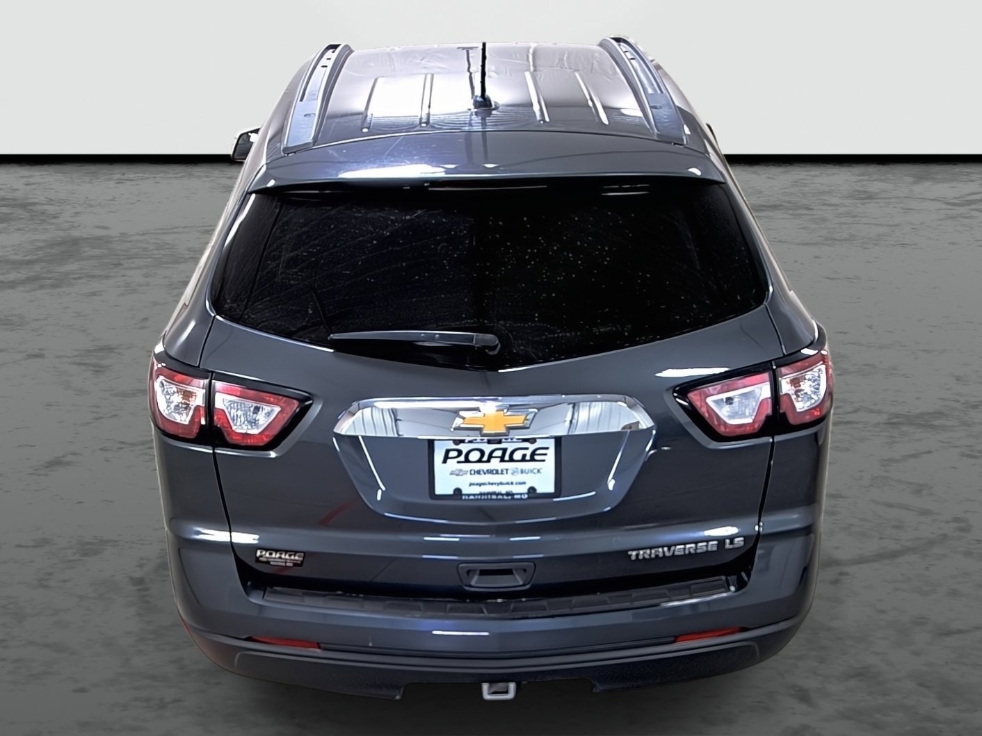 Used 2014 Chevrolet Traverse LS FWD image 3