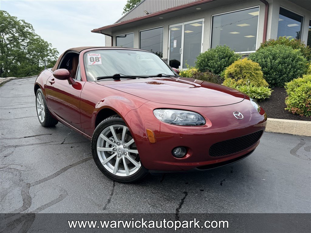 Used 2008 MAZDA MX-5 Miata Grand Touring RWD image 2