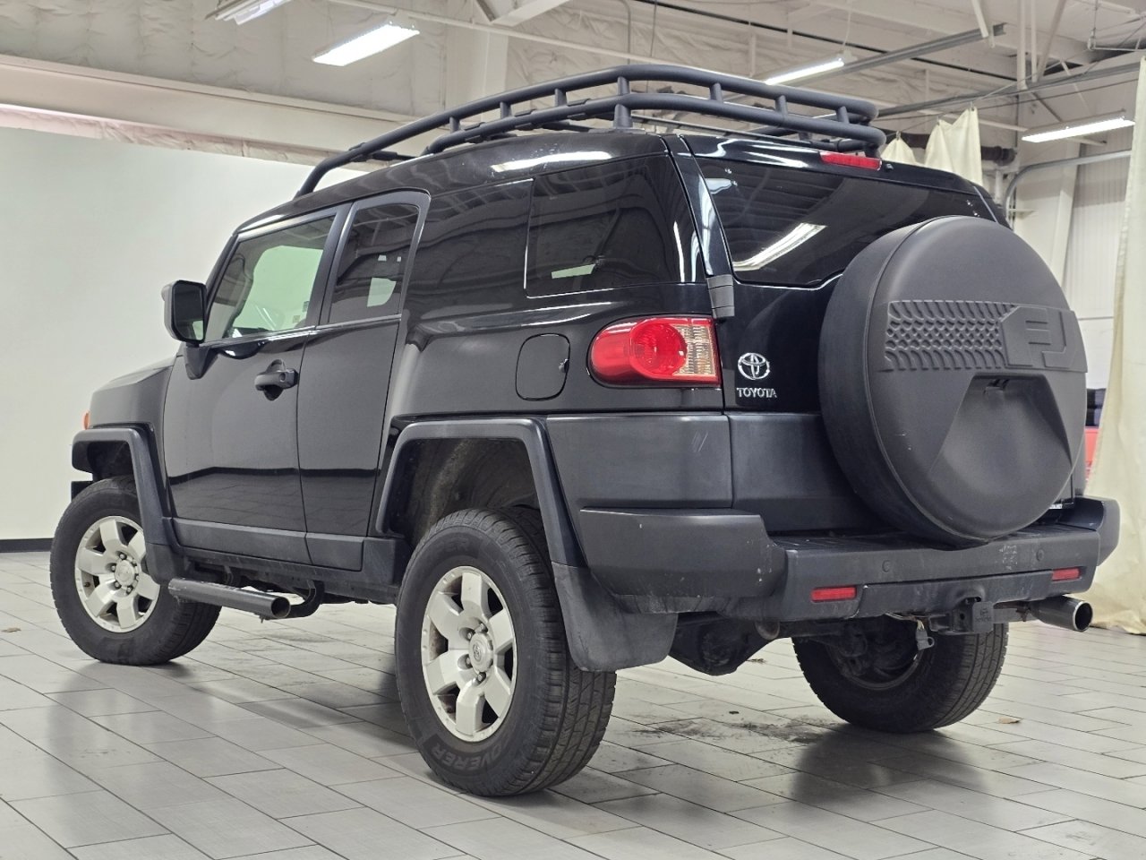 Used 2010 Toyota FJ Cruiser Base image 11