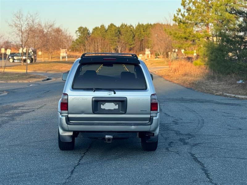 Used 2000 Toyota 4Runner Limited image 5