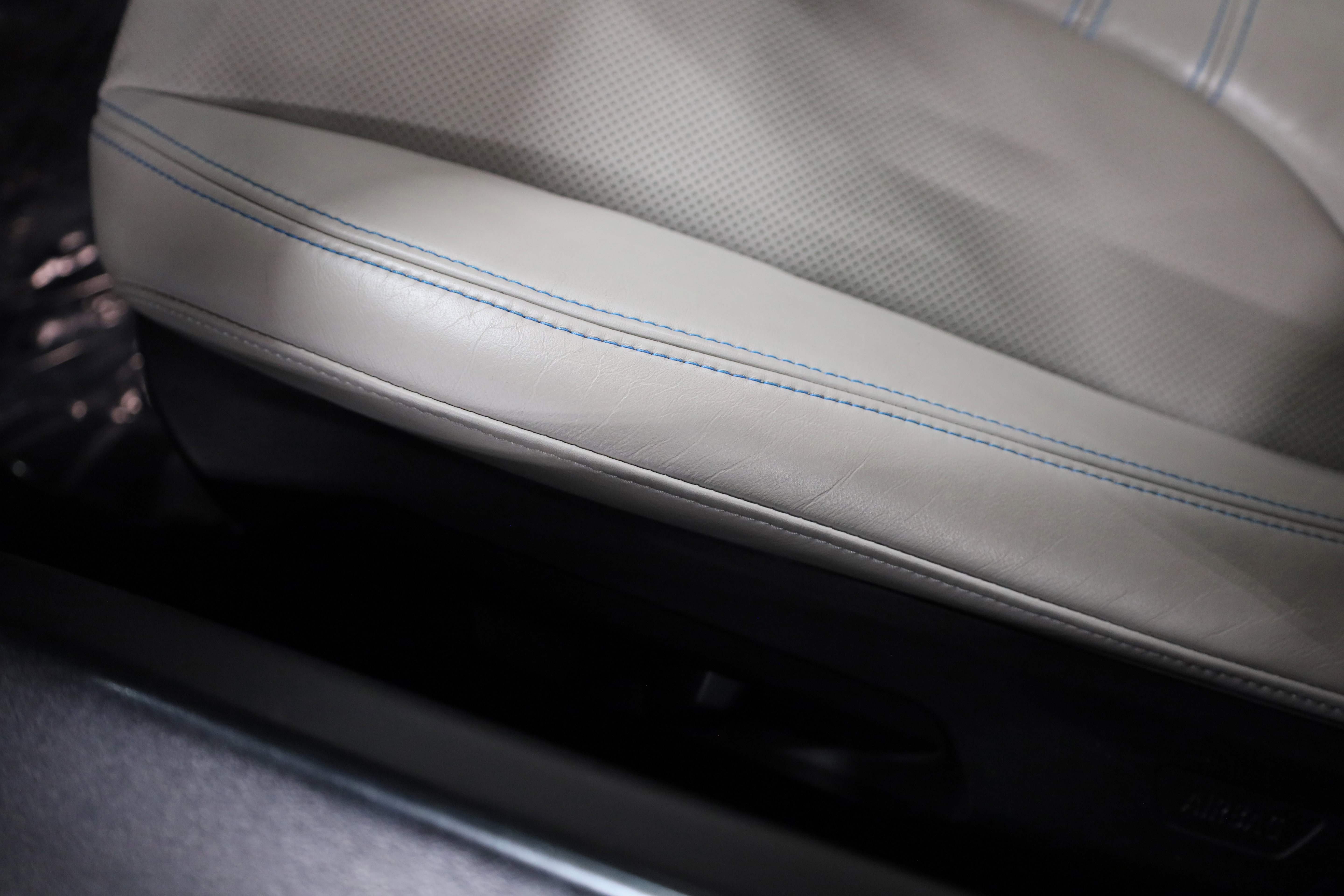 Used 2015 BMW i8 image 19