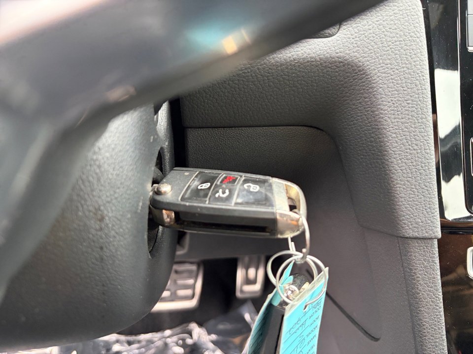Used 2019 Volkswagen GTI SE FWD image 20