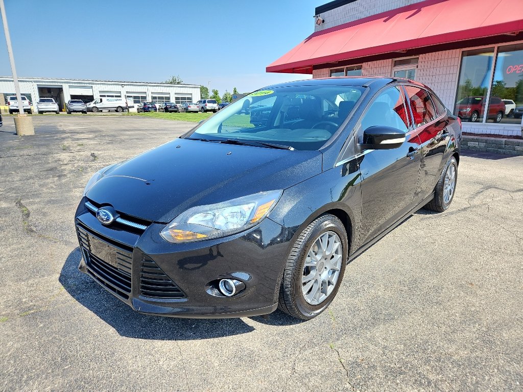 Used 2014 Ford Focus Titanium FWD image 8