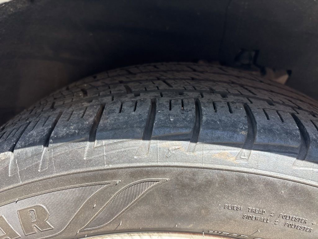 Used 2023 Lincoln Nautilus Reserve w/ Equipment Group 201A image 6