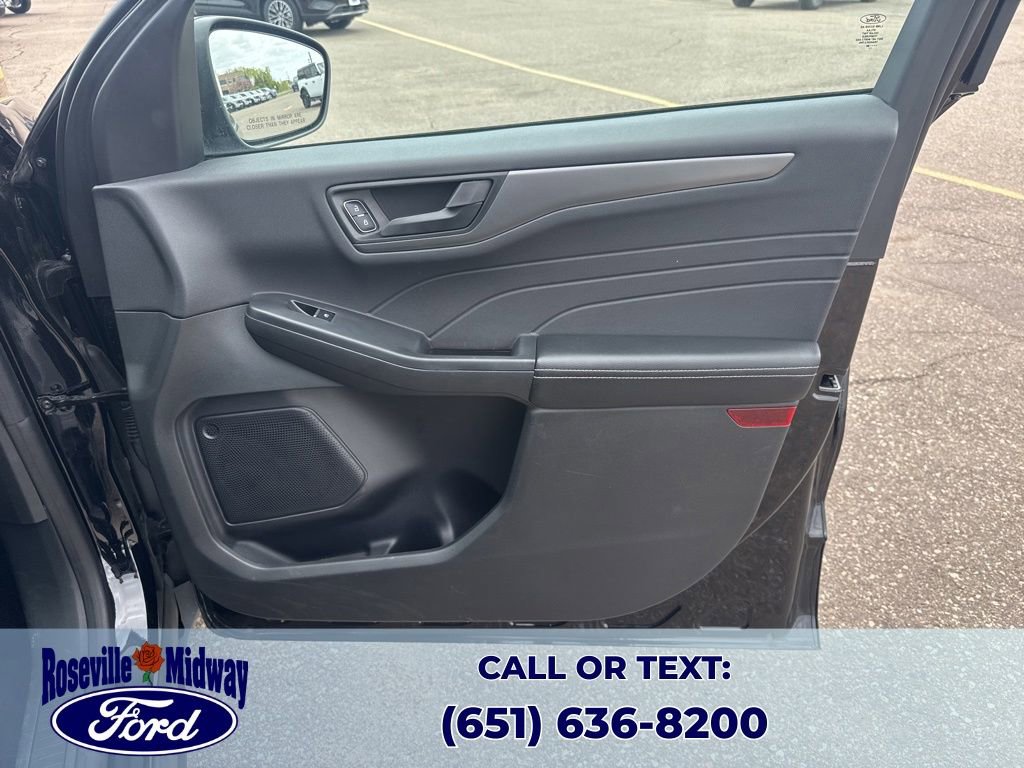 Used 2023 Ford Escape Active AWD/4WD image 33