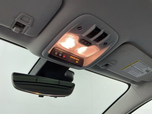 Used 2023 Chevrolet Bolt EUV Premier w/ Sun & Sound Package FWD image 22