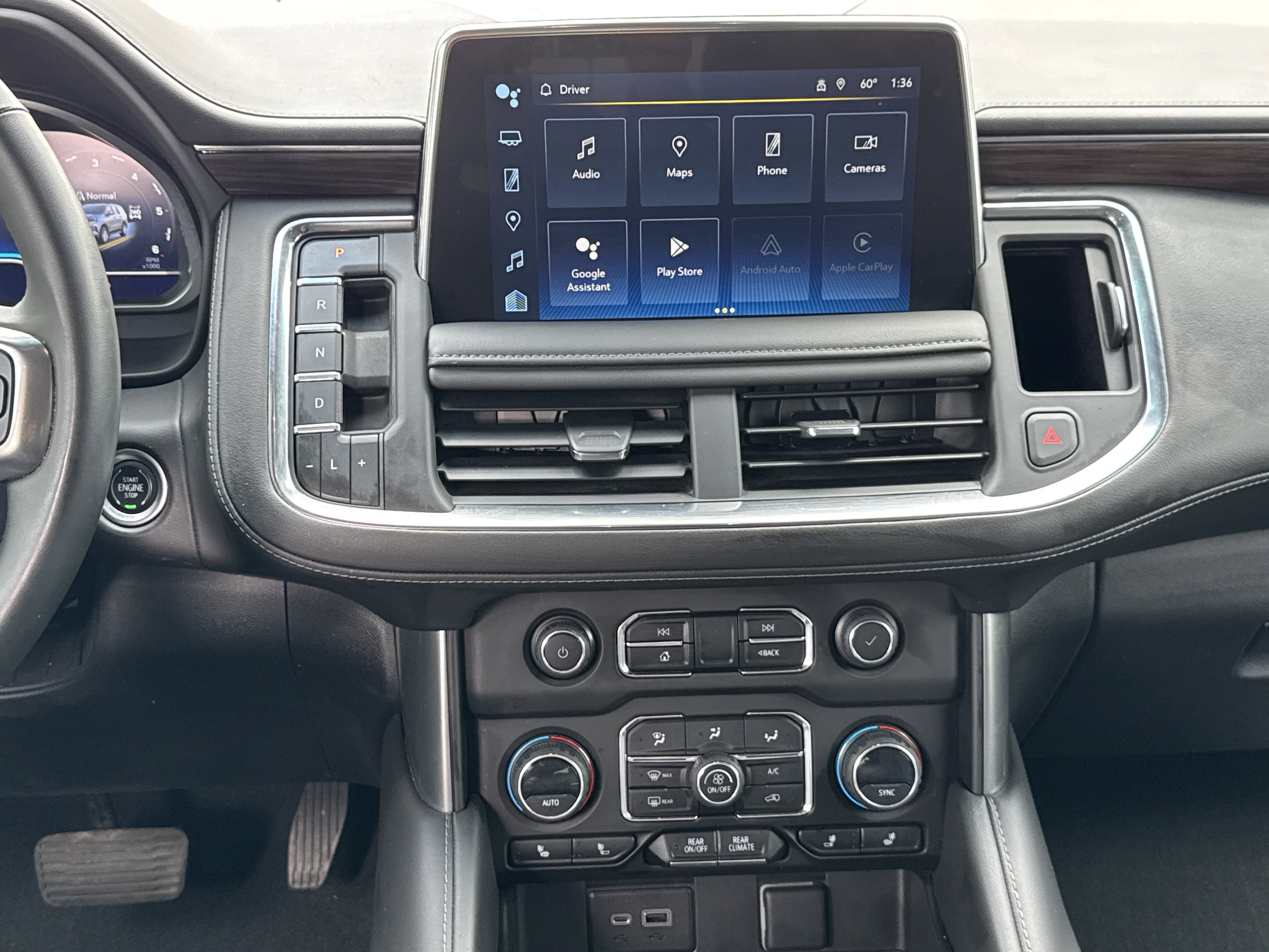 Used 2023 Chevrolet Tahoe LT w/ Luxury Package AWD/4WD image 17