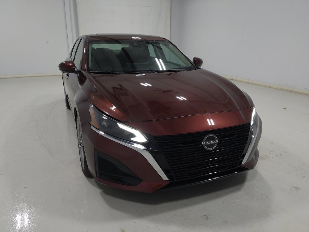 Used 2023 Nissan Altima 2.5 SL FWD image 14