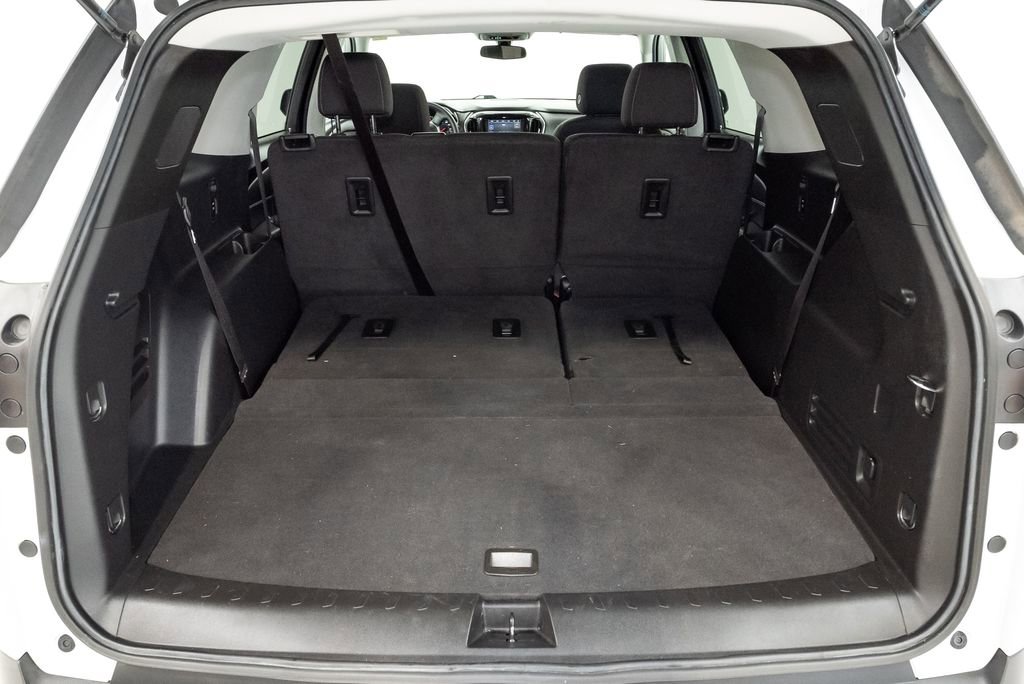 Used 2020 Chevrolet Traverse LS FWD image 30