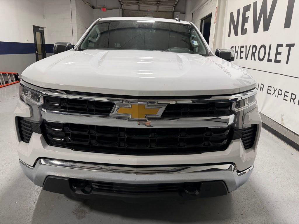 Used 2024 Chevrolet Silverado 1500 LT image 23