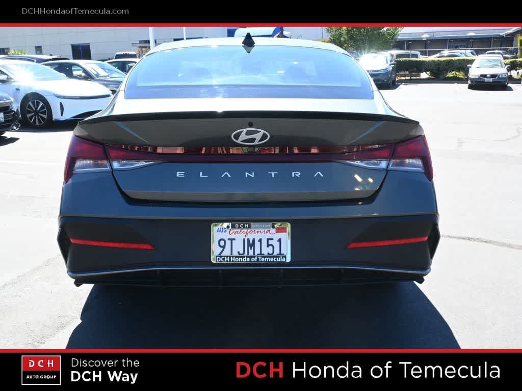 Used 2025 Hyundai Elantra Sport FWD image 6