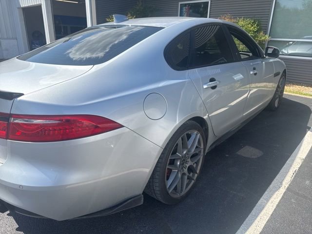 Used 2016 Jaguar XF S AWD/4WD image 6