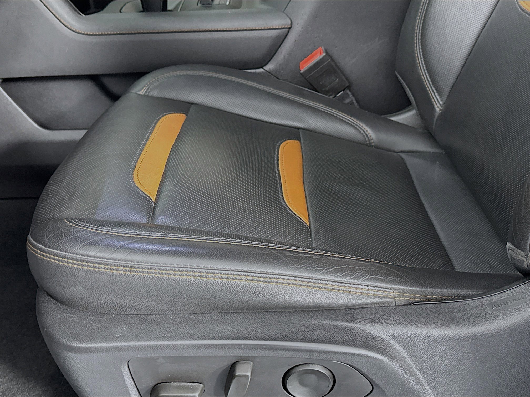 Used 2023 GMC Sierra 1500 AT4 w/ AT4 Premium Package image 19