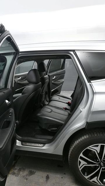 Used 2020 Hyundai Santa Fe Limited w/ Cargo Package image 15