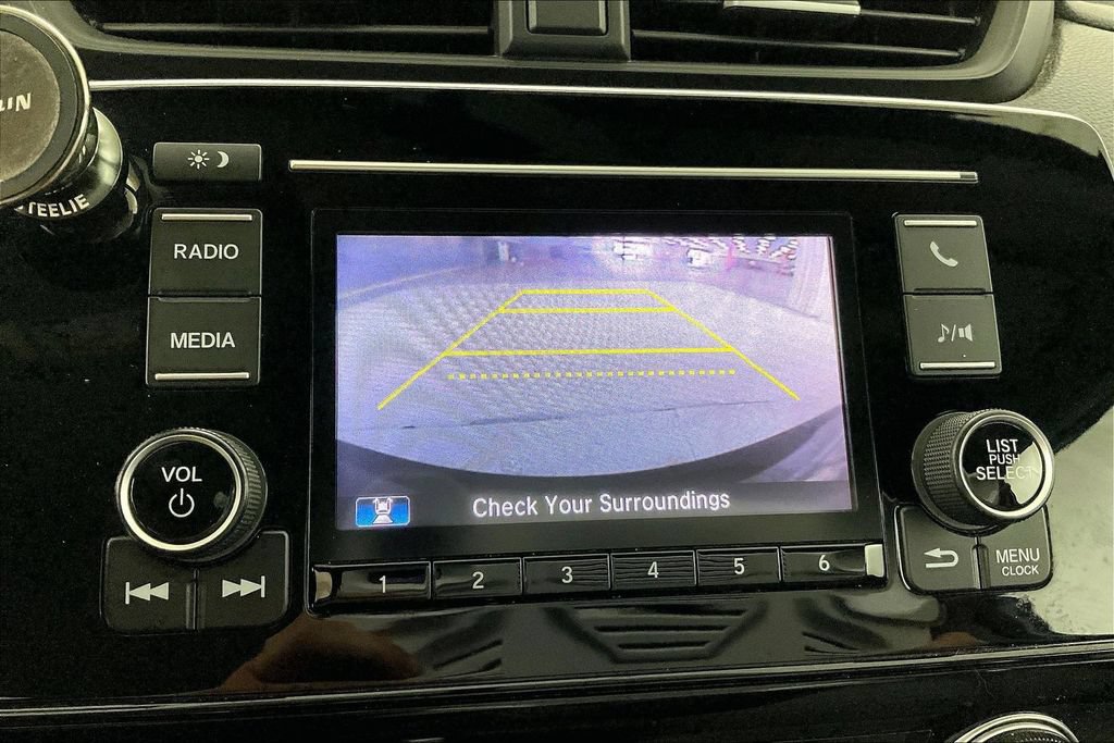 Used 2017 Honda CR-V LX image 13