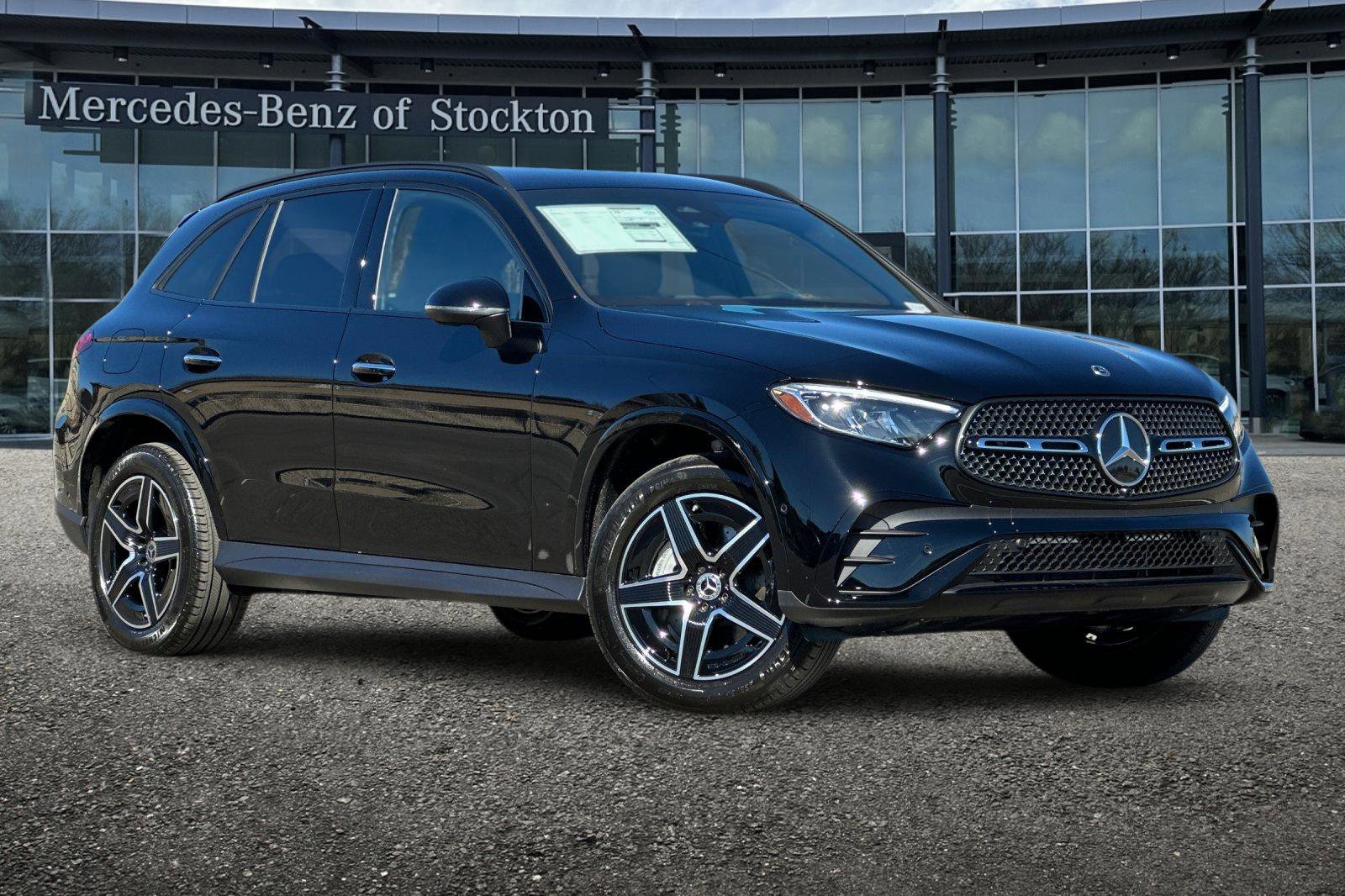 New 2026 Mercedes-Benz GLC 300 4MATIC image 1